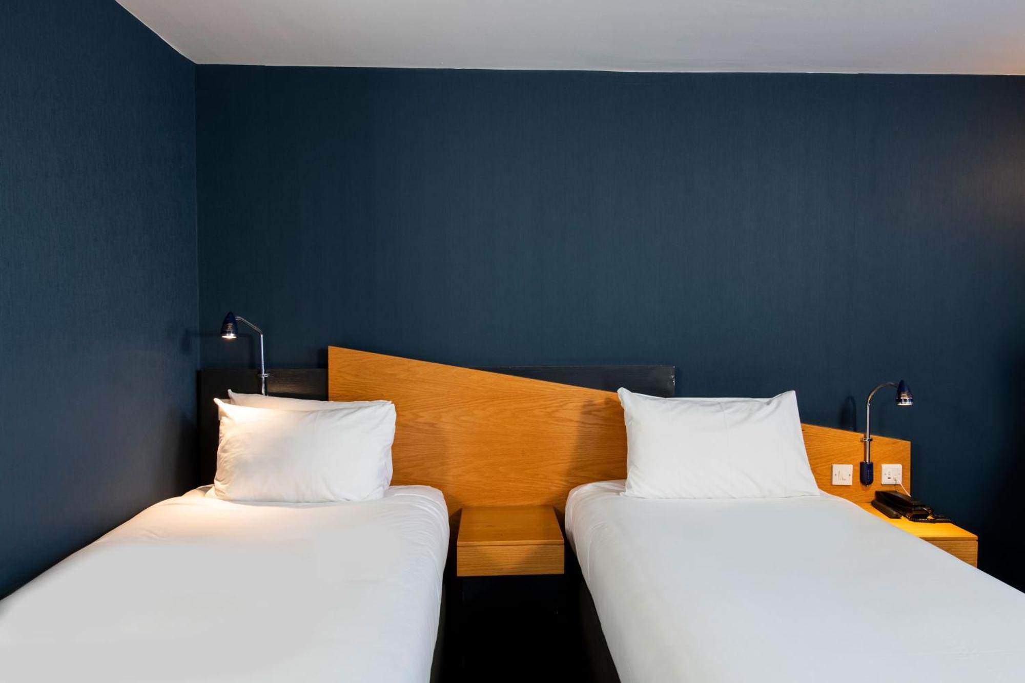 Holiday Inn Express Exeter East By Ihg Ngoại thất bức ảnh