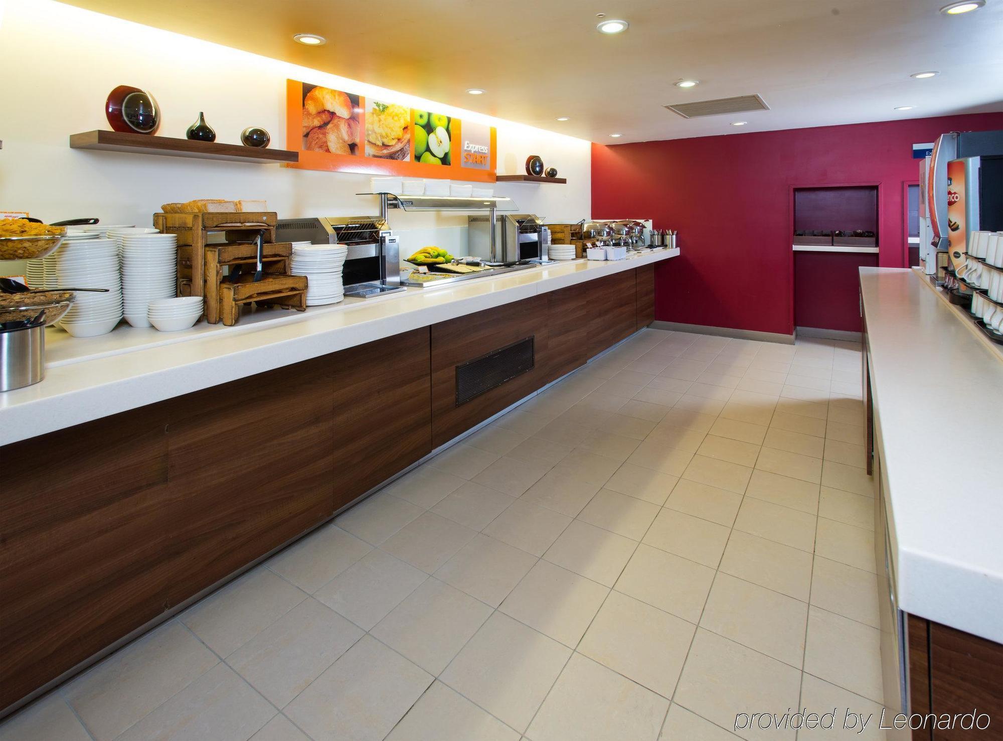 Holiday Inn Express Exeter East By Ihg Ngoại thất bức ảnh