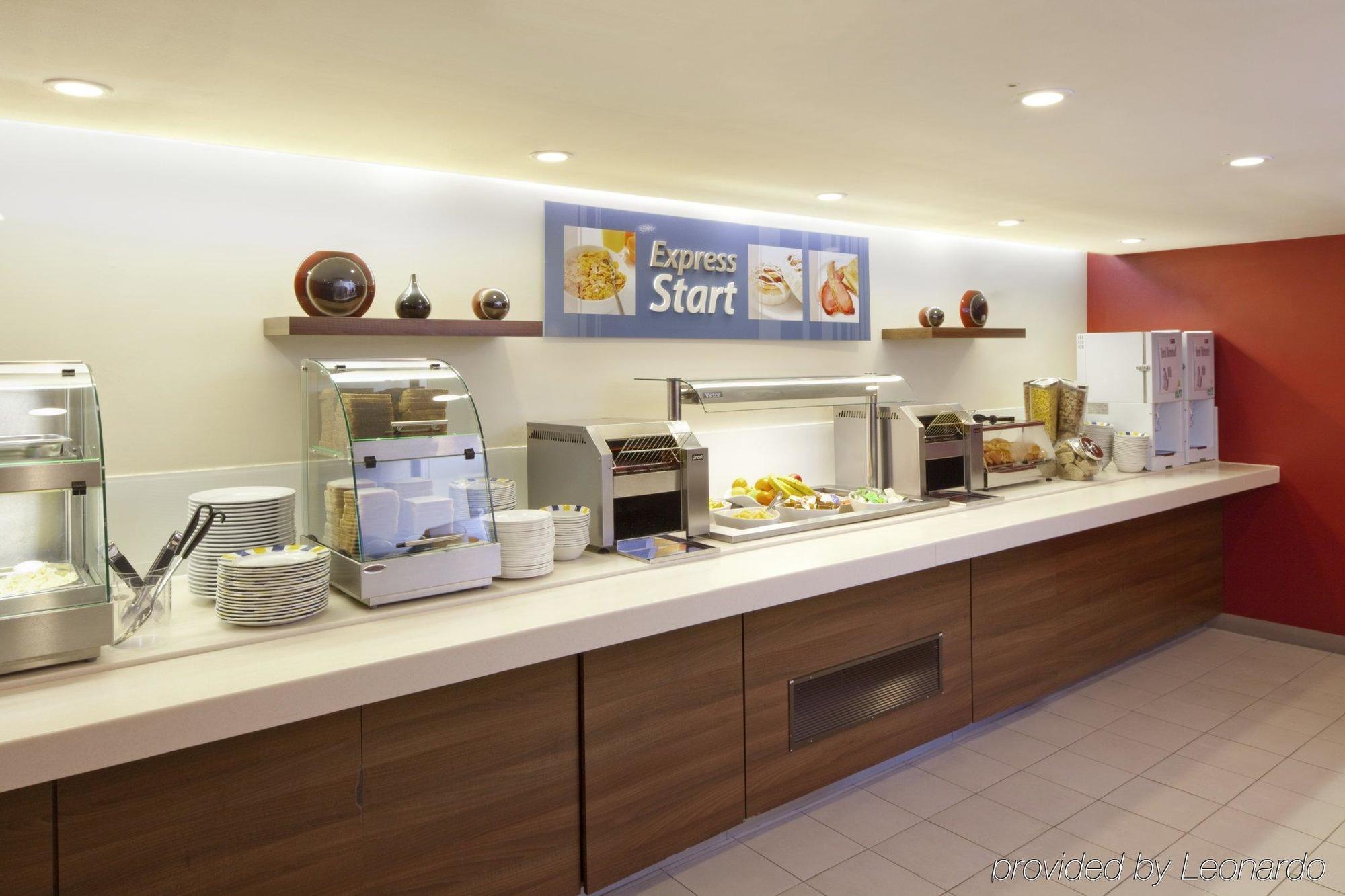 Holiday Inn Express Exeter East By Ihg Ngoại thất bức ảnh